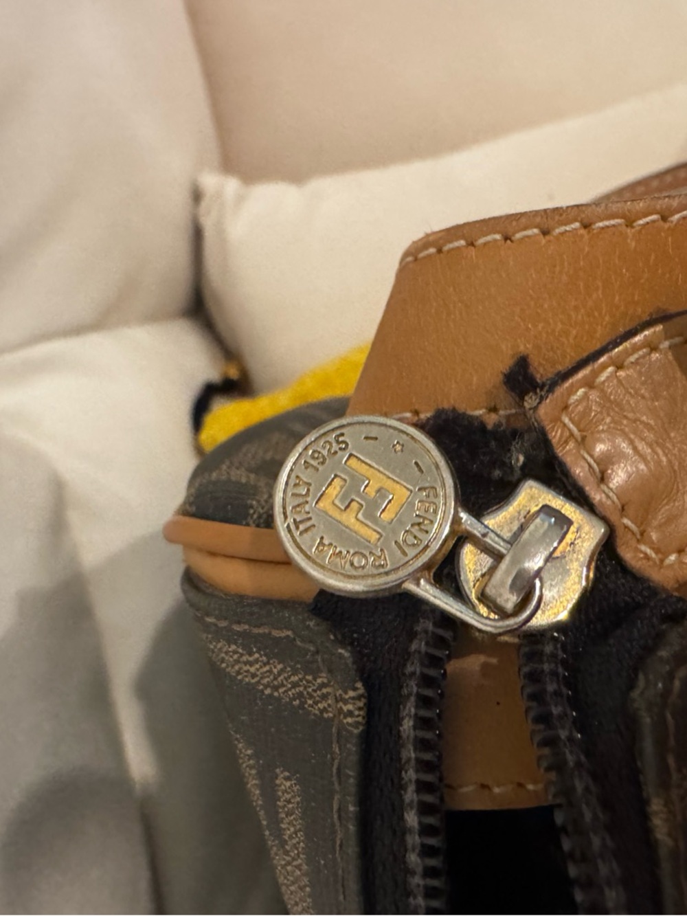 Fendi Brown Zucca Monogram Canvas Shoulder Bag with Tan Leather Trim - Picture 4 of 6